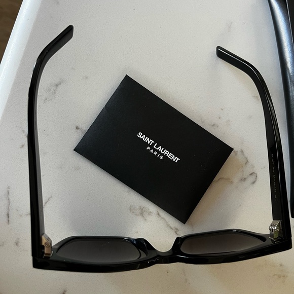 EUC Saint Laurent SL 507 - Picture 4 of 8